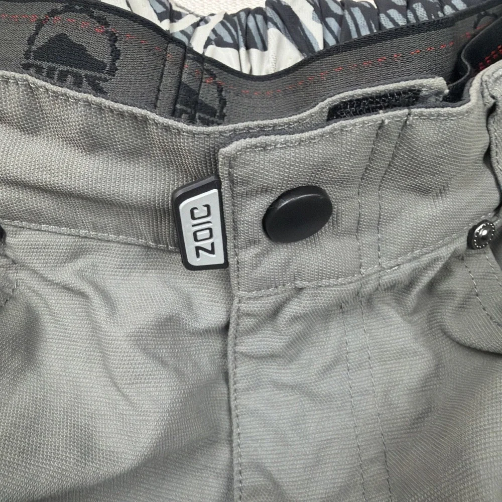 Zoic Ether Shorts Men's M Green Cargo Cycling Biking Padded Liner Zip Pockets